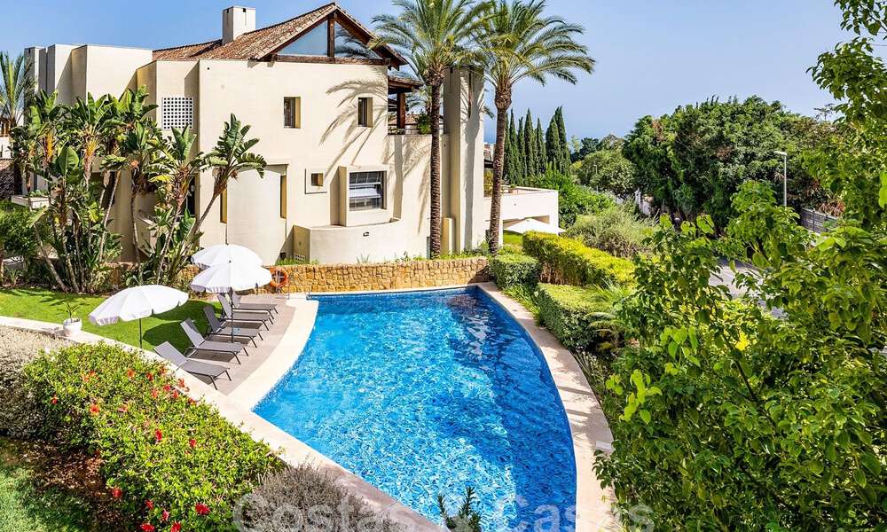 Luxurious, modern-Mediterranean apartment for sale near Sierra Blanca on Marbella's Golden Mile 57392