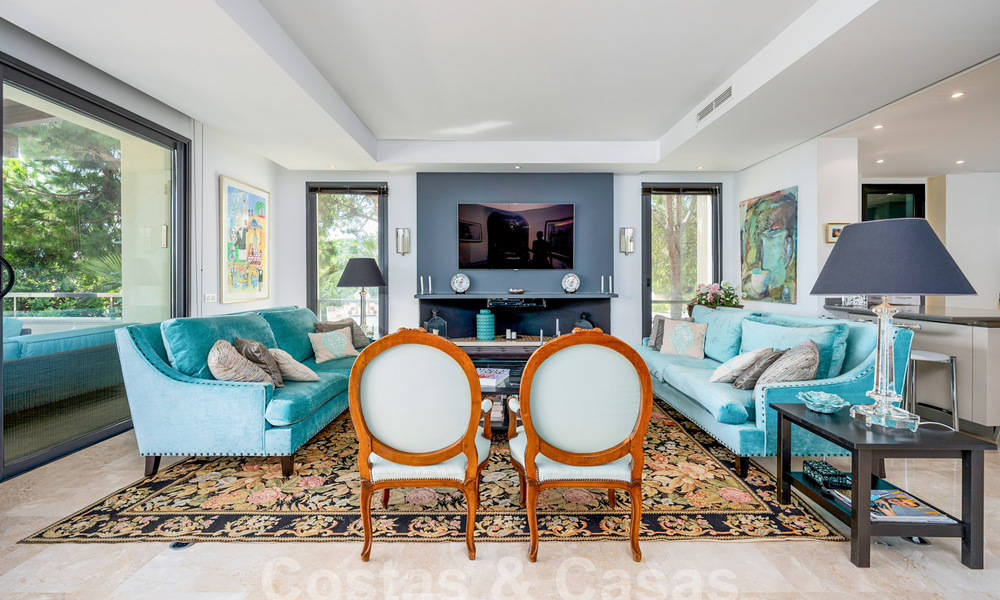 Luxurious, modern-Mediterranean apartment for sale near Sierra Blanca on Marbella's Golden Mile 57414