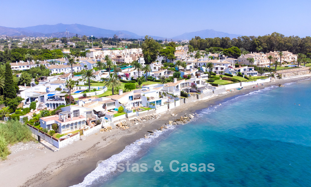 Charming renovated townhouse for sale in gated frontline beach complex on the New Golden Mile between Marbella and Estepona 58180