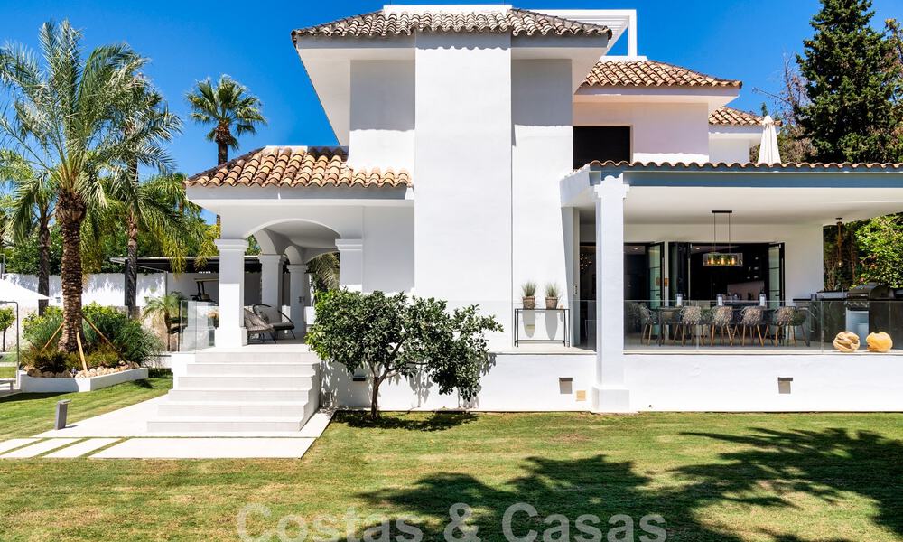 Mediterranean luxury villa for sale in the heart of Nueva Andalucia's golf valley in Marbella 57530