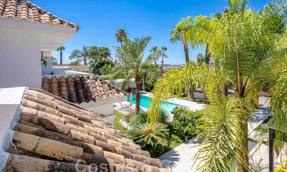 Mediterranean luxury villa for sale in the heart of Nueva Andalucia's golf valley in Marbella 57594
