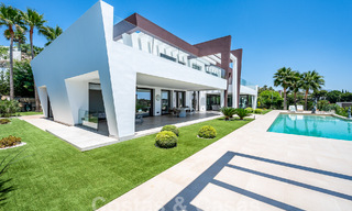 Ultramodern luxury villa for sale with sea views in a five-star golf resort in Marbella - Benahavis 57604