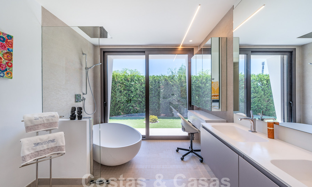 Ultramodern luxury villa for sale with sea views in a five-star golf resort in Marbella - Benahavis 57605