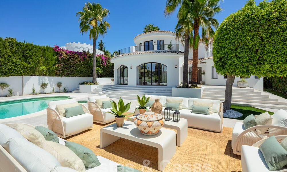 Characterful luxury villa in a unique architectural style for sale in the heart of the golf valley in Nueva Andalucia, Marbella 57651