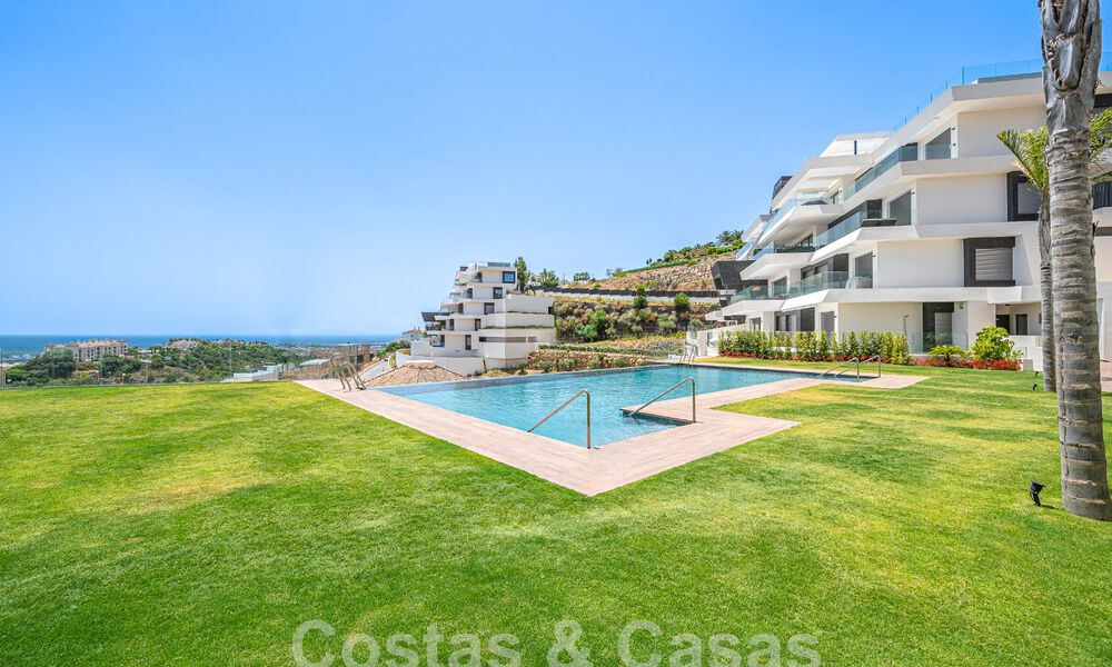 Boutique apartment for sale with panoramic sea views, in gated complex in the hills of Marbella - Benahavis 57751