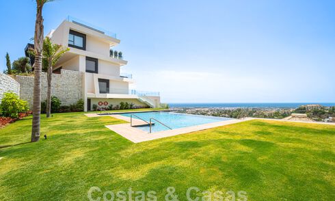 Boutique apartment for sale with panoramic sea views, in gated complex in the hills of Marbella - Benahavis 57776