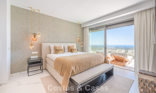 Sophisticated apartment for sale with phenomenal views, in an exclusive complex in Marbella - Benahavis 58195 