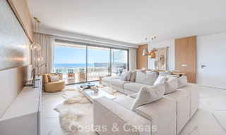 Sophisticated apartment for sale with phenomenal views, in an exclusive complex in Marbella - Benahavis 58200 