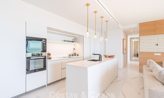 Sophisticated apartment for sale with phenomenal views, in an exclusive complex in Marbella - Benahavis 58203 