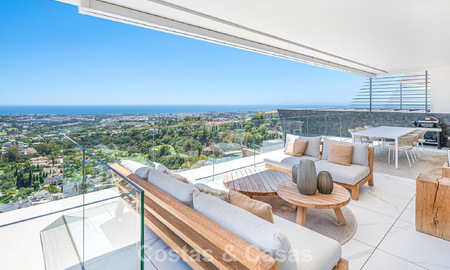 Sophisticated apartment for sale with phenomenal views, in an exclusive complex in Marbella - Benahavis 58215