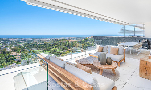 Sophisticated apartment for sale with phenomenal views, in an exclusive complex in Marbella - Benahavis 58215