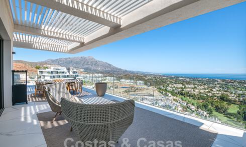 First-class penthouse for sale with private pool and panoramic sea views in the hills of Marbella - Benahavis 58443