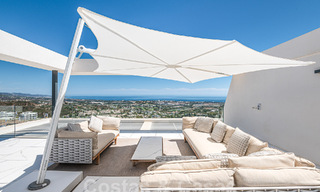 First-class penthouse for sale with private pool and panoramic sea views in the hills of Marbella - Benahavis 58450 