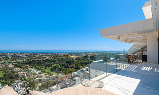 First-class penthouse for sale with private pool and panoramic sea views in the hills of Marbella - Benahavis 58470 