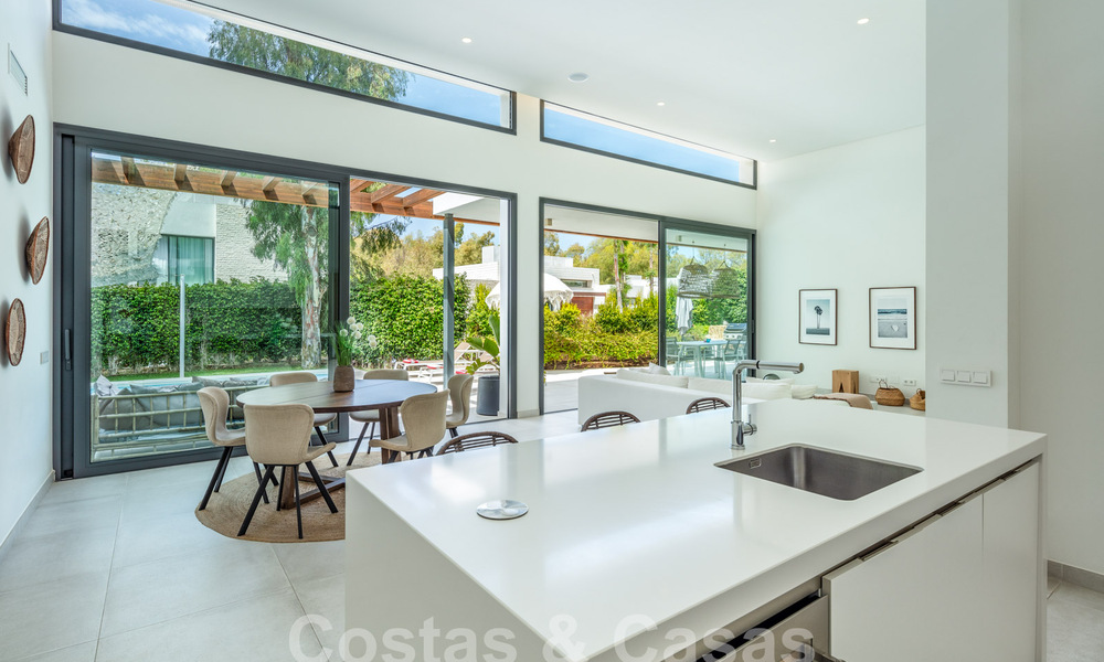 Contemporary villa for sale in gated urbanisation on the New Golden Mile between Marbella and Estepona 57849