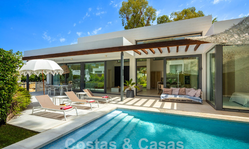 Contemporary villa for sale in gated urbanisation on the New Golden Mile between Marbella and Estepona 57852