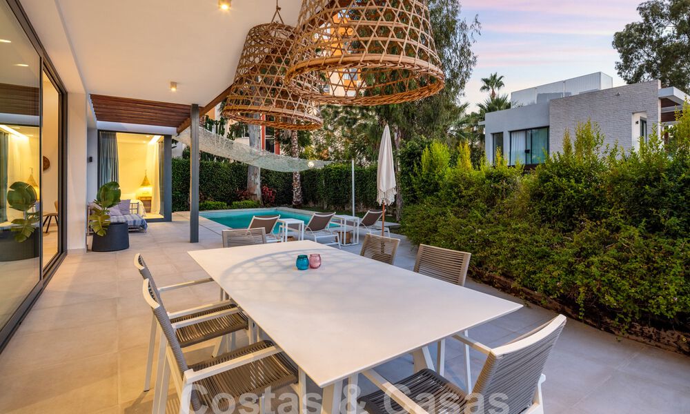 Contemporary villa for sale in gated urbanisation on the New Golden Mile between Marbella and Estepona 57856