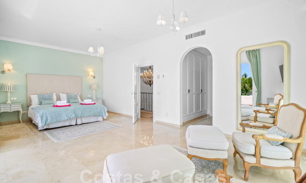 Luxury villa in a classic Spanish style for sale in gated golf resort of La Quinta, Marbella - Benahavis 58243