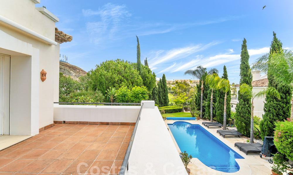 Luxury villa in a classic Spanish style for sale in gated golf resort of La Quinta, Marbella - Benahavis 58248
