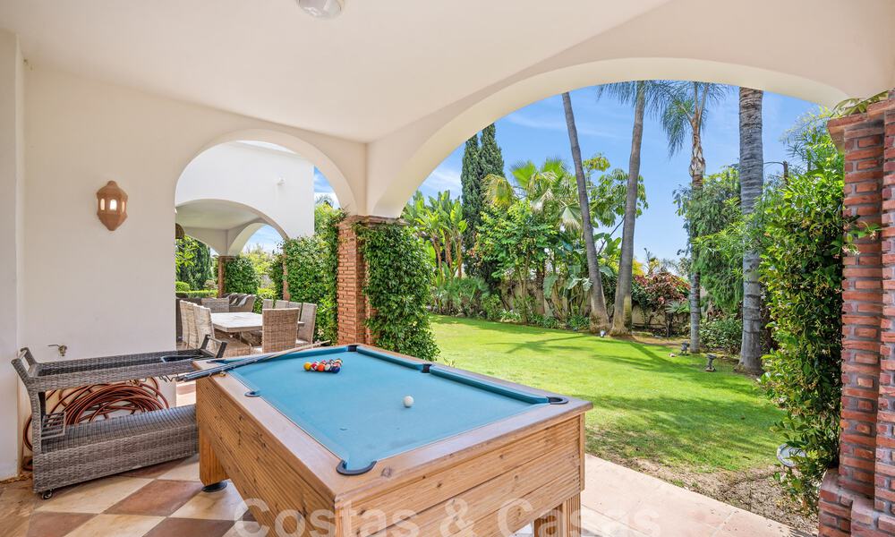 Luxury villa in a classic Spanish style for sale in gated golf resort of La Quinta, Marbella - Benahavis 58262