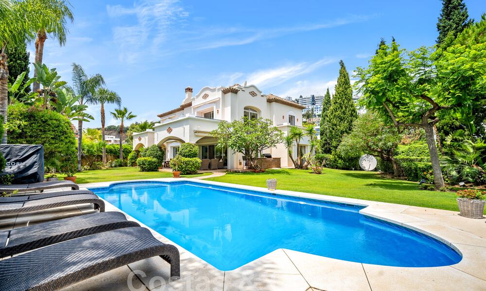 Luxury villa in a classic Spanish style for sale in gated golf resort of La Quinta, Marbella - Benahavis 58268