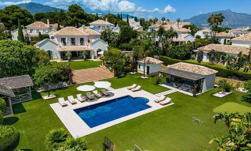Charming luxury villa for sale with a traditional, Mediterranean architectural style on the New Golden Mile between Marbella and Estepona 57816