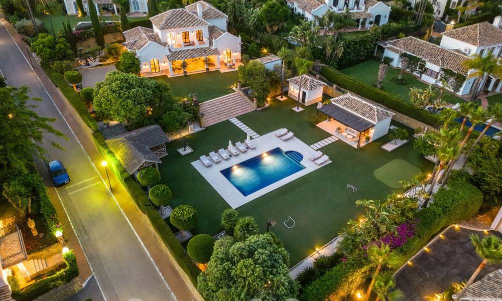 Charming luxury villa for sale with a traditional, Mediterranean architectural style on the New Golden Mile between Marbella and Estepona 57831