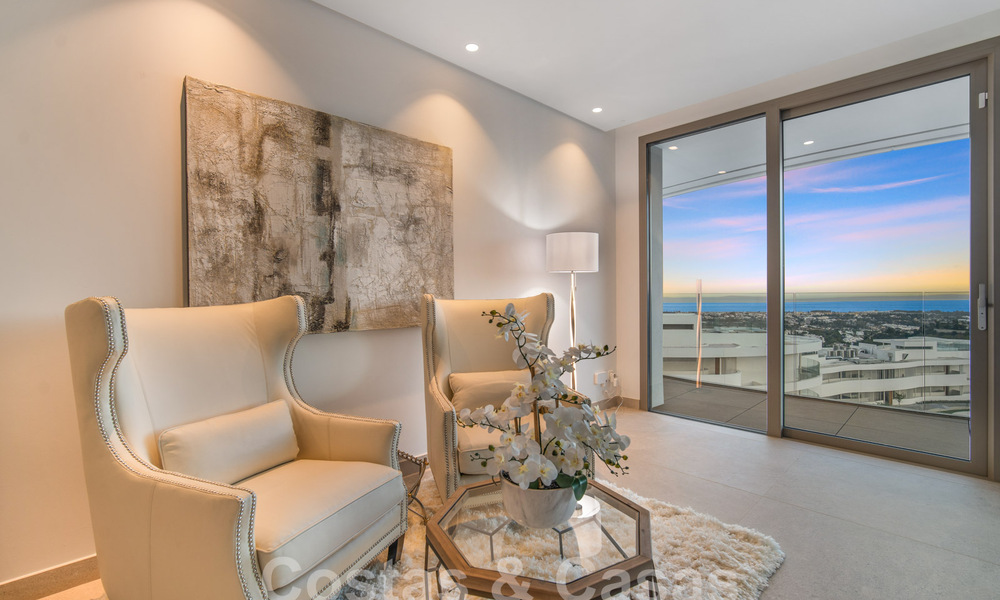 Prestigious, luxury apartment for sale with stunning sea, golf and mountain views in Marbella - Benahavis 58430