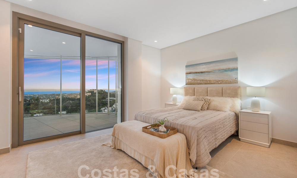 Prestigious, luxury apartment for sale with stunning sea, golf and mountain views in Marbella - Benahavis 58432