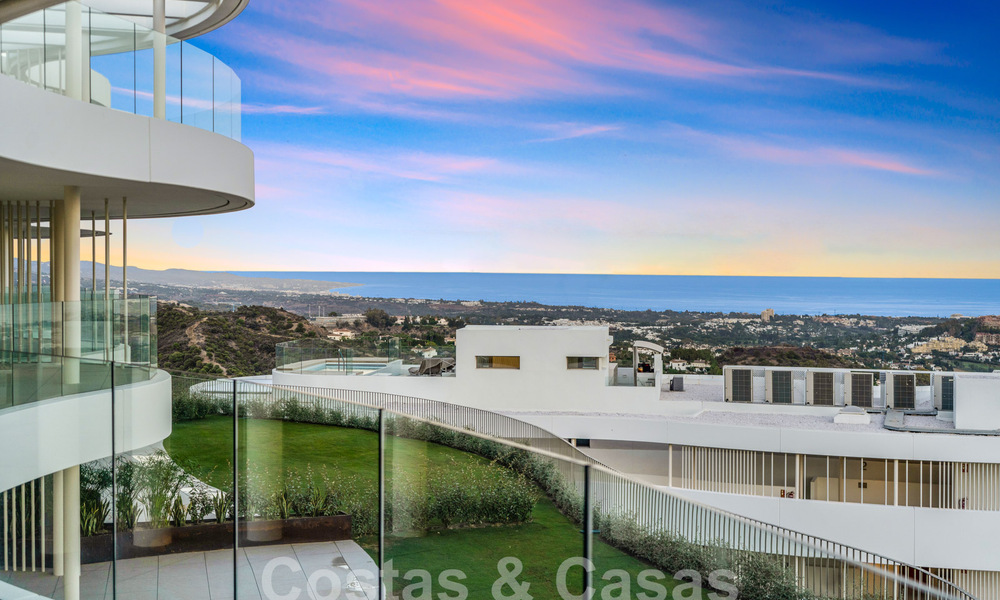 Prestigious, luxury apartment for sale with stunning sea, golf and mountain views in Marbella - Benahavis 58437