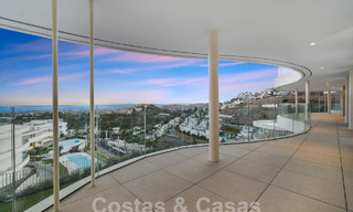 Prestigious, luxury apartment for sale with stunning sea, golf and mountain views in Marbella - Benahavis 58439 