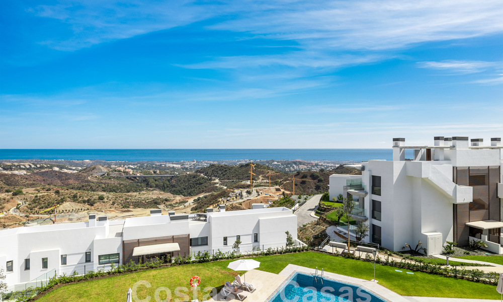 Brand new, modernist penthouse for sale, in an exclusive golf resort in the hills of Marbella - Benahavis 58407