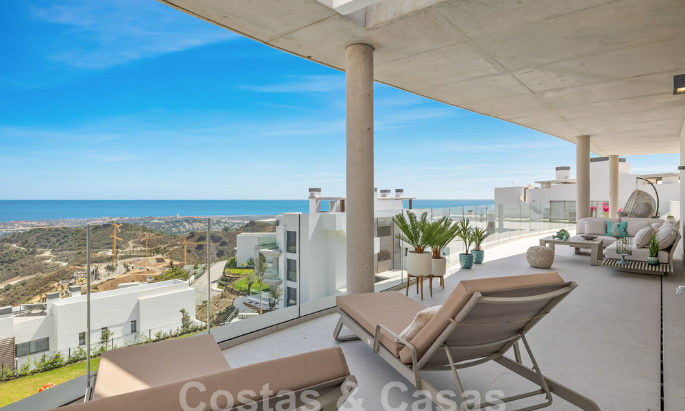 Brand new, modernist penthouse for sale, in an exclusive golf resort in the hills of Marbella - Benahavis 58409