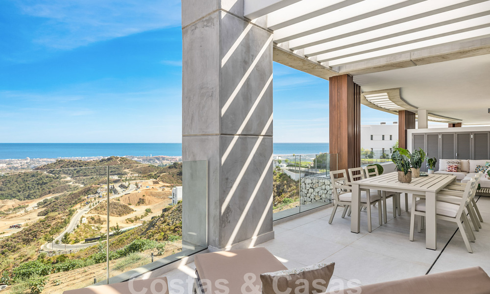 Superb new build apartment for sale with phenomenal sea, golf and mountain views, Marbella - Benahavis 58369