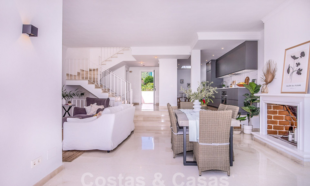 Spacious townhouse for sale with 360° views, adjacent to golf course in La Quinta golf resort, Marbella - Benahavis 57974