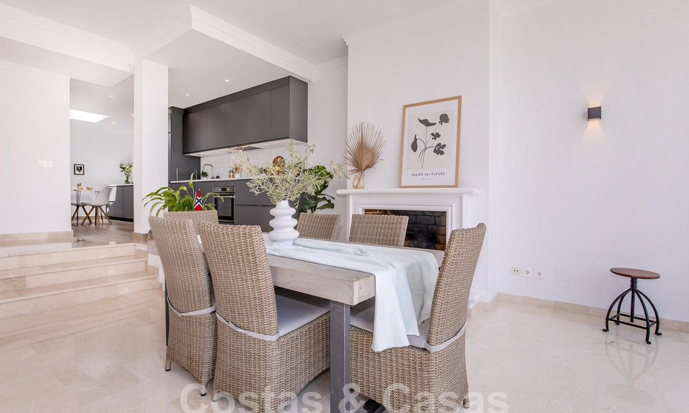 Spacious townhouse for sale with 360° views, adjacent to golf course in La Quinta golf resort, Marbella - Benahavis 57975