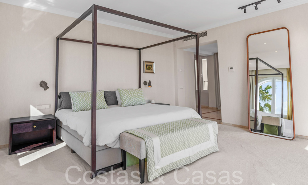 Penthouse for sale with panoramic sea views in the hills of Marbella - Benahavis 67411