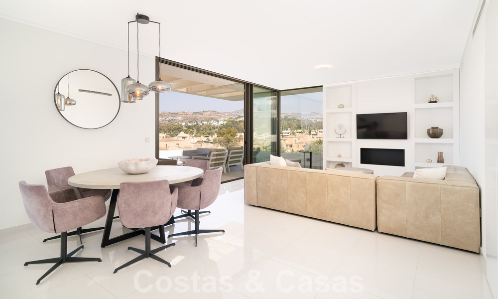 Modern design penthouse with spacious terraces for sale on the New Golden Mile between Marbella and Estepona 58788