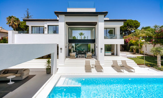 Modernist luxury villa for sale a stone's throw from the beach and all amenities, with sea view in San Pedro, Marbella 58677 