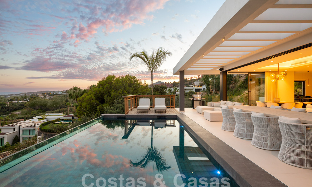 Prestigious, modern luxury villa for sale with breathtaking sea views in gated community in Marbella - Benahavis 58693