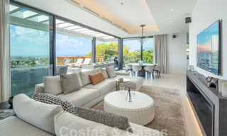 Prestigious, modern luxury villa for sale with breathtaking sea views in gated community in Marbella - Benahavis 58714 