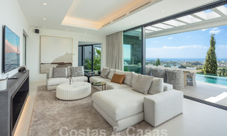 Prestigious, modern luxury villa for sale with breathtaking sea views in gated community in Marbella - Benahavis 58715 