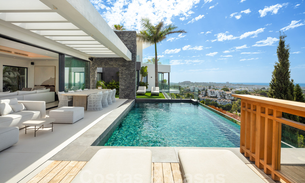 Prestigious, modern luxury villa for sale with breathtaking sea views in gated community in Marbella - Benahavis 58716
