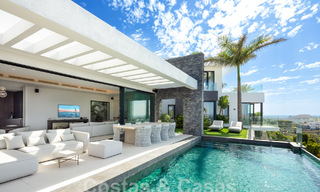Prestigious, modern luxury villa for sale with breathtaking sea views in gated community in Marbella - Benahavis 58717 