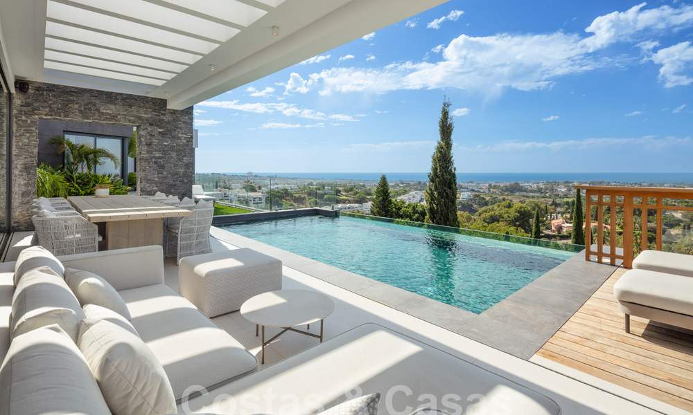Prestigious, modern luxury villa for sale with breathtaking sea views in gated community in Marbella - Benahavis 58718