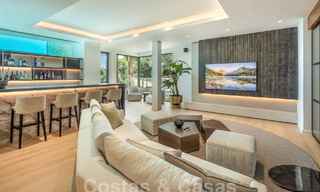 Prestigious, modern luxury villa for sale with breathtaking sea views in gated community in Marbella - Benahavis 58730 
