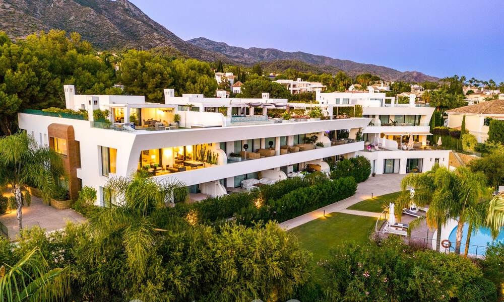 Spacious modern penthouse for sale with phenomenal sea views in the exclusive Sierra Blanca in Marbella 58731
