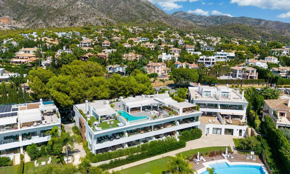 Spacious modern penthouse for sale with phenomenal sea views in the exclusive Sierra Blanca in Marbella 58748