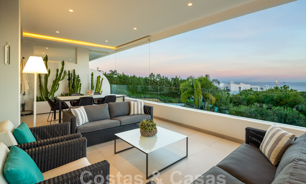 Spacious modern penthouse for sale with phenomenal sea views in the exclusive Sierra Blanca in Marbella 58749