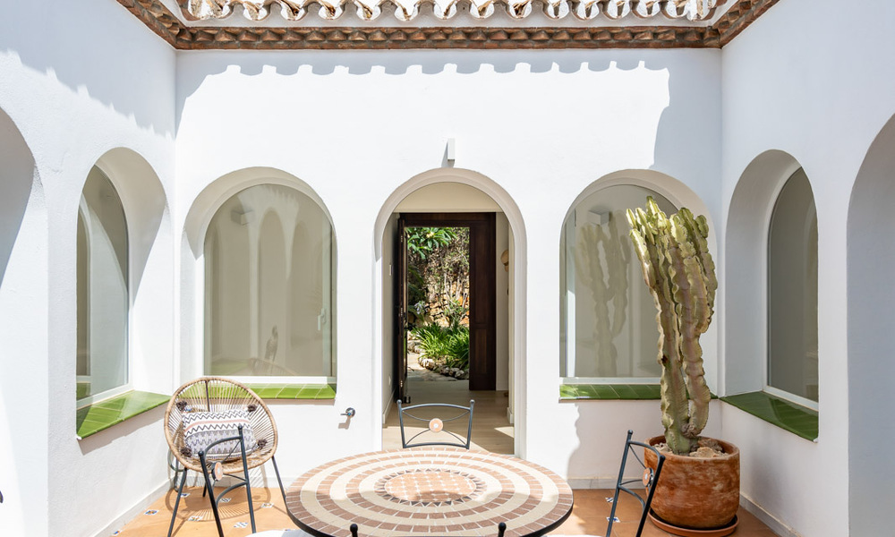 Andalusian luxury villa with timeless charm for sale on first-line golf in Benahavis - Marbella 58862